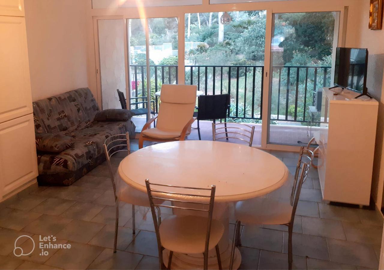 T1 Avec Piscine A 300M Des Plages Pour 4 Personnes - Residence Saint Elme La Seyne-sur-Mer Kültér fotó